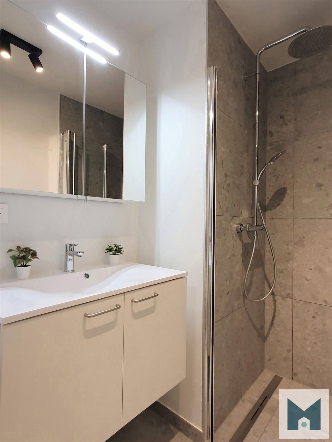 Prachtig lichtrijk nieuwbouwappartement met 2 slaapkamers! foto 16