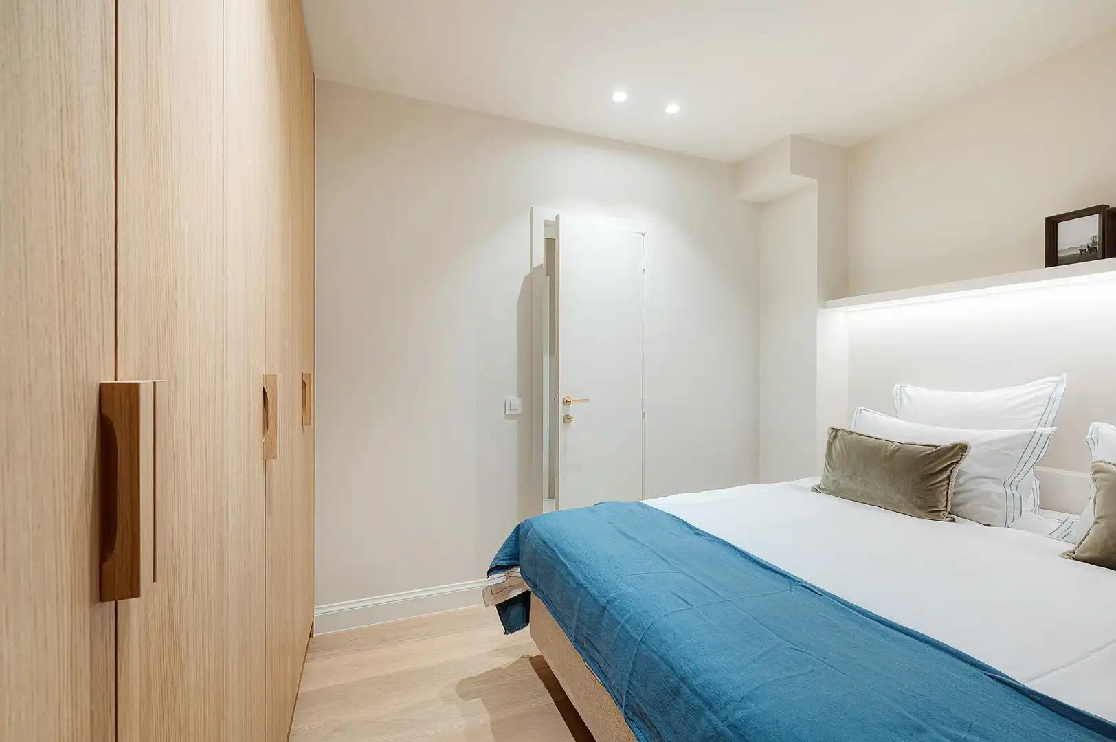 Luxueus gerenoveerd appartement met zeezicht aan Rubensplein. foto 25