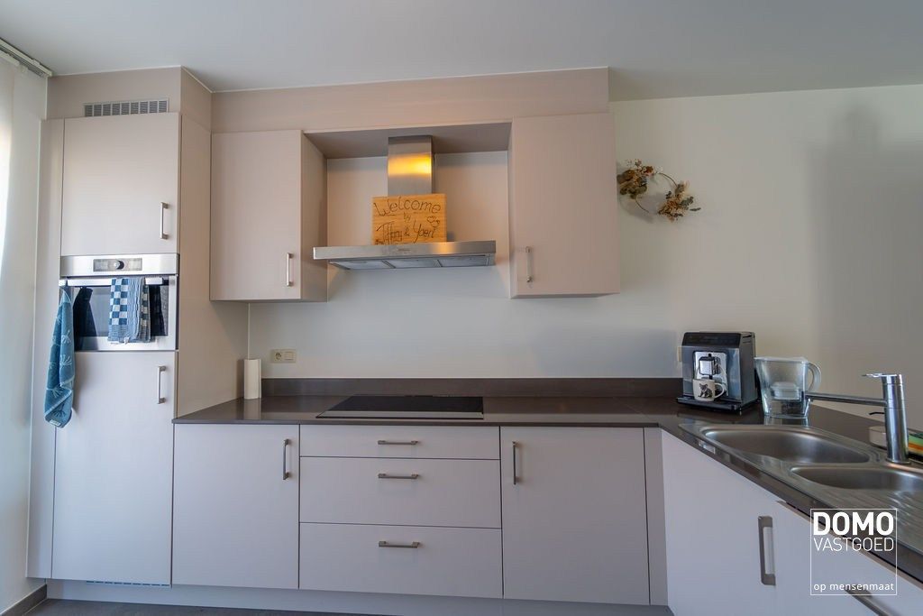 RUIM GELIJKVLOERS APPARTEMENT MET 2 SLAAPKAMERS, TERRAS EN PARKEERGELEGENHEID TE HASSELT (SINT-LAMBRECHTS-HERK) foto 6