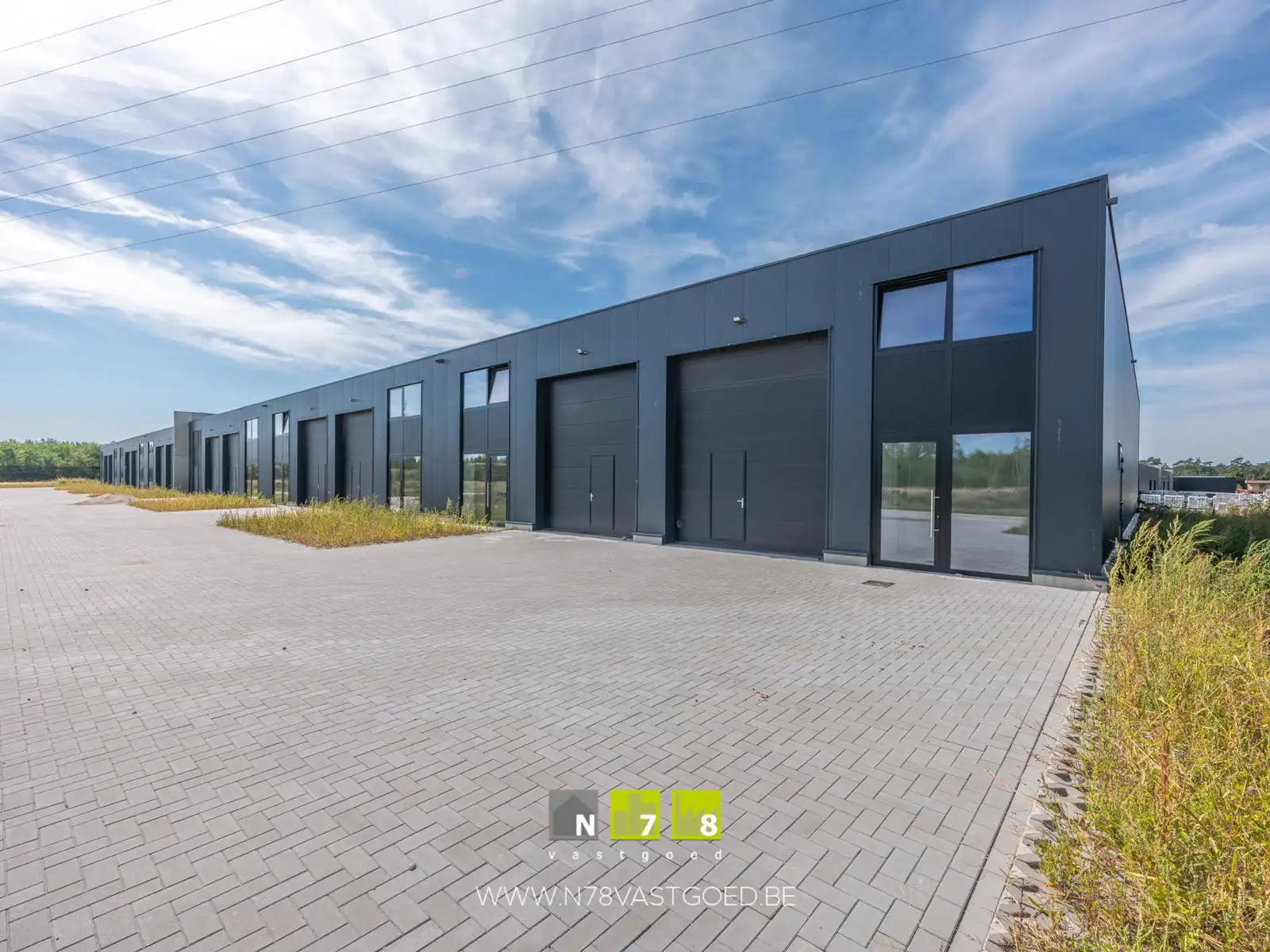 Bedrijfsvastgoed te huur foto {{pictureIndex}}