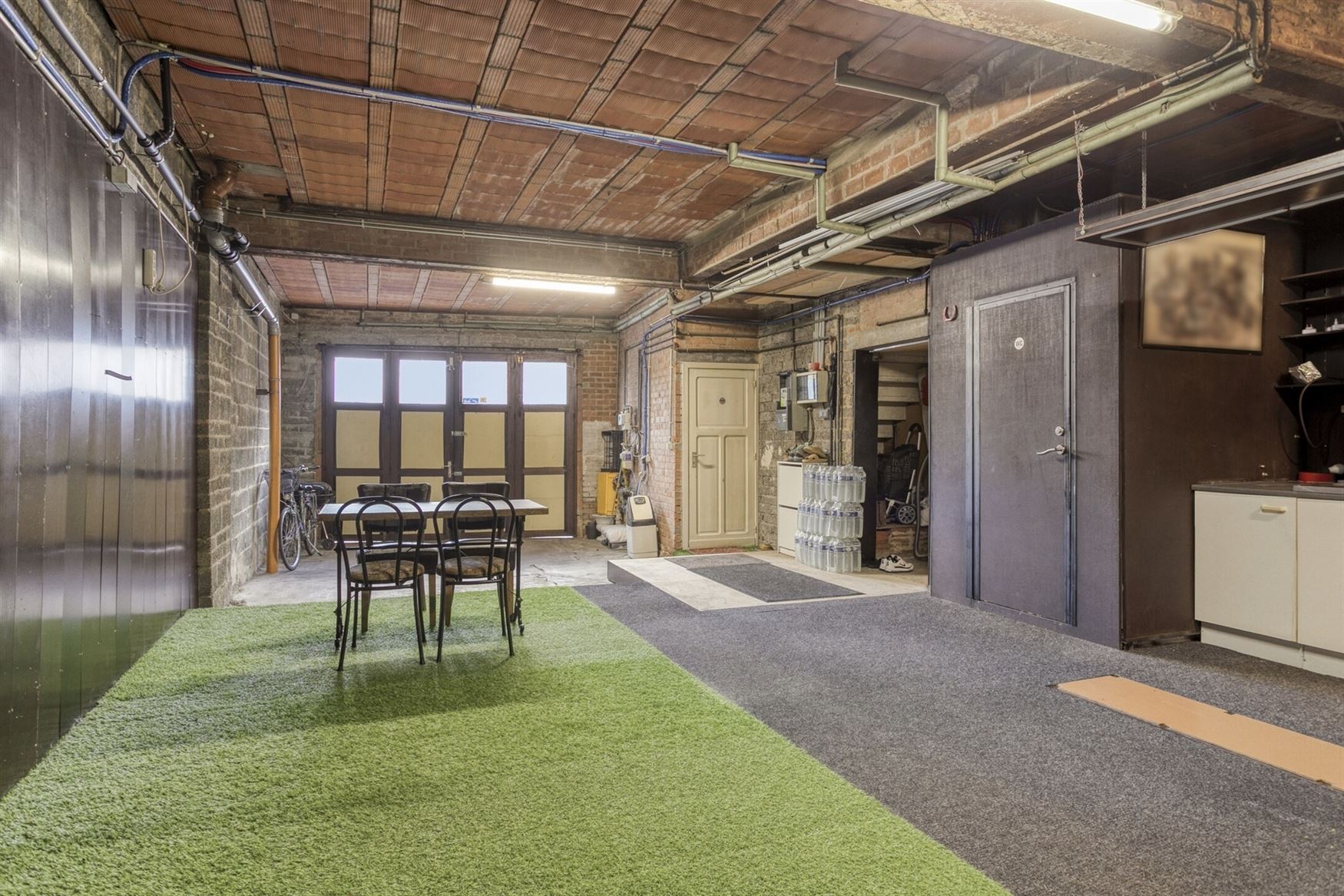 Instapklare woning met garage en conforme elektriciteit. foto 9