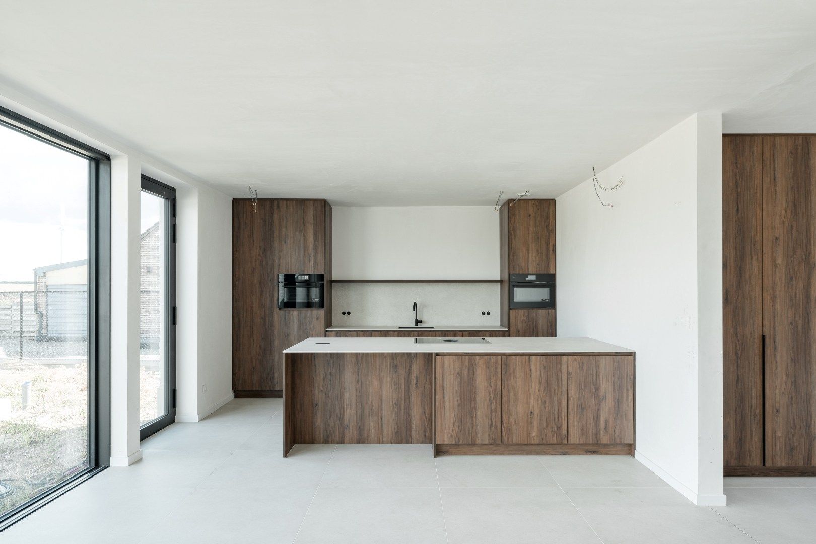 Hoogwaardig, volledig afgewerkte nieuwbouwwoning in authentieke hoeve op een perceel van 12a27ca!  foto 13