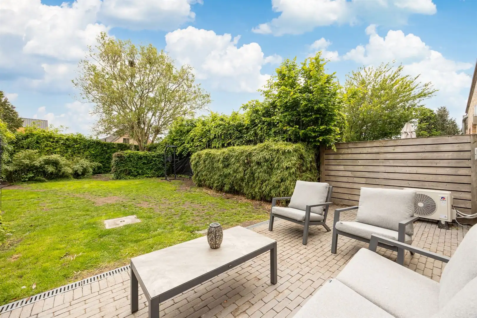     Lichtrijk gelijkvloers met privatieve tuin en garage foto 22