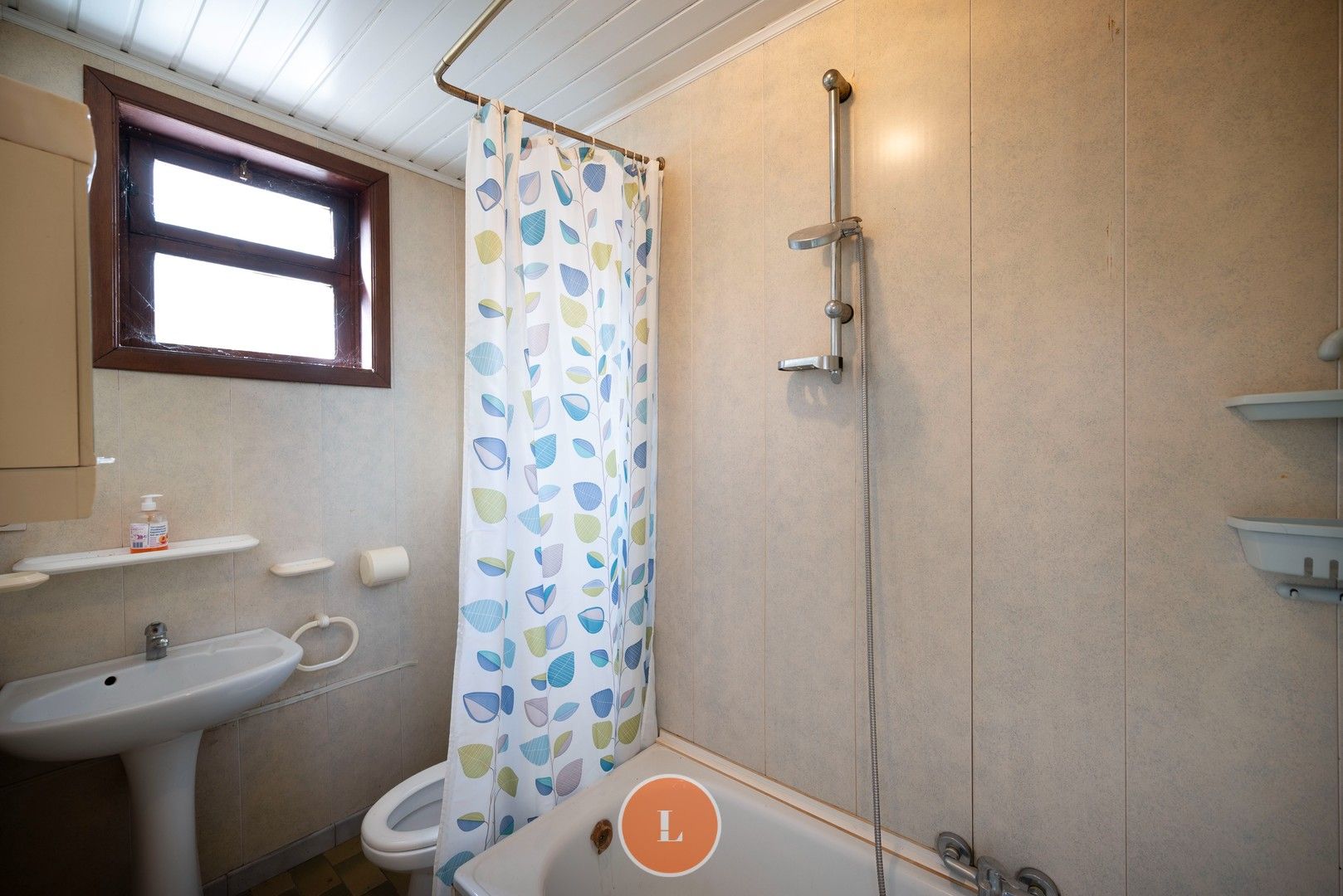 Te renoveren woning in Wervik te koop foto 6