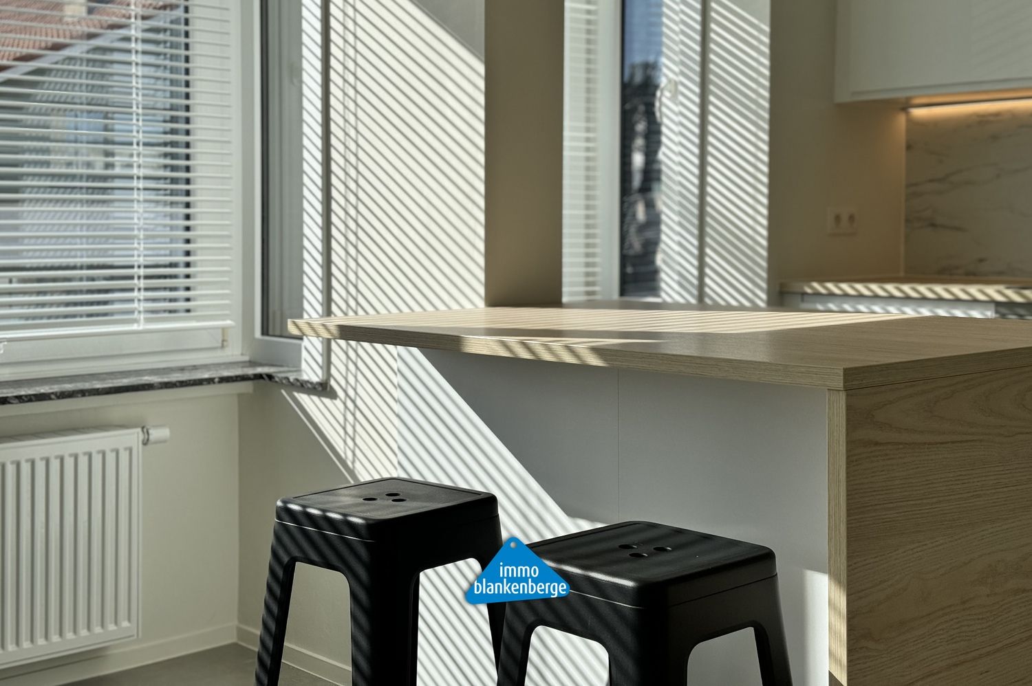 Modern Gerenoveerd Appartement met 2 Slaapkamers foto 7