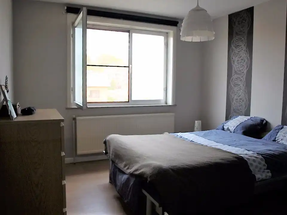 TE HUUR APPARTEMENT DIEST 2 SLPK + GARAGE foto 5