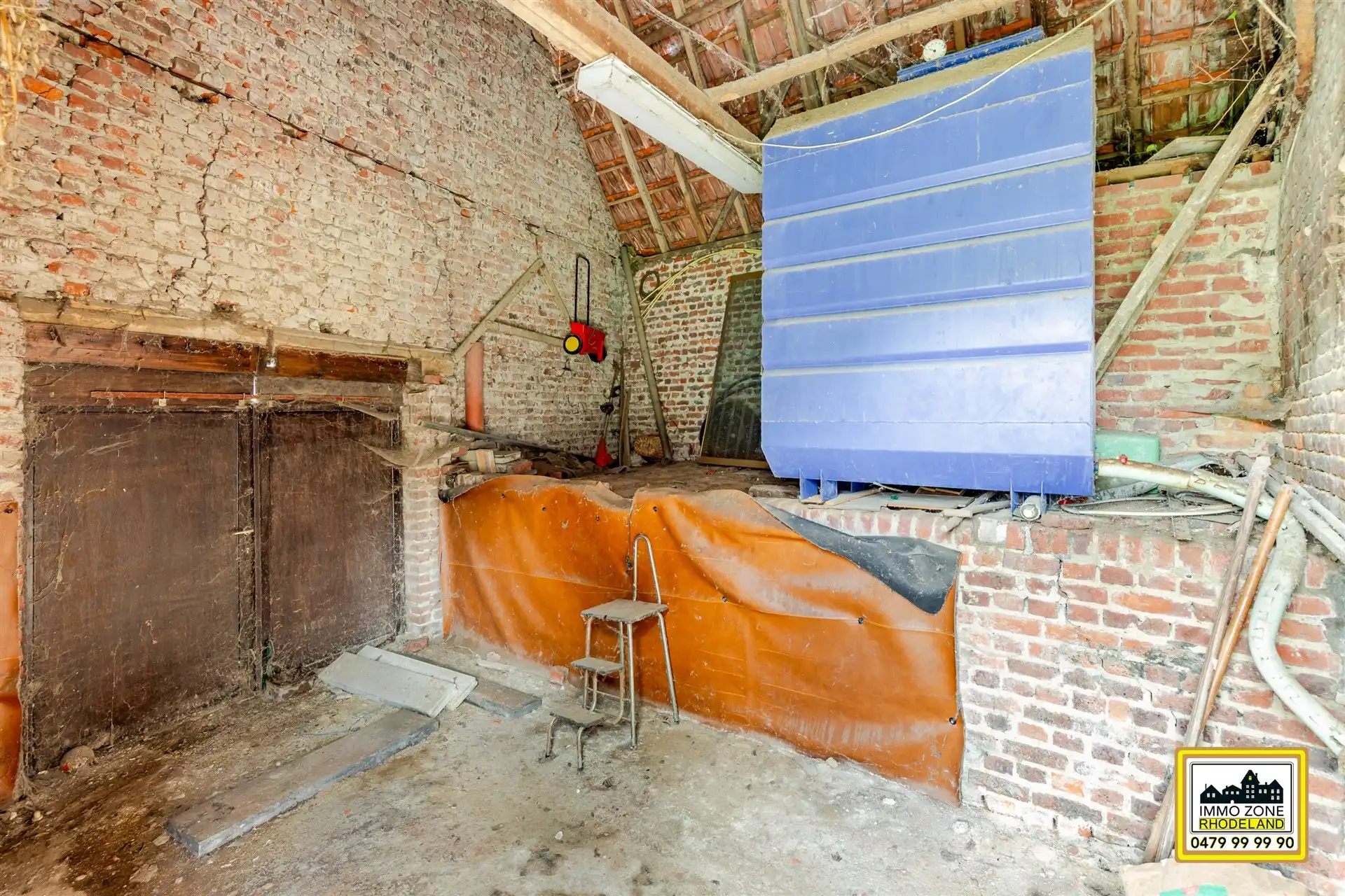 Te renoveren en gunstig gelegen woning.  foto 17