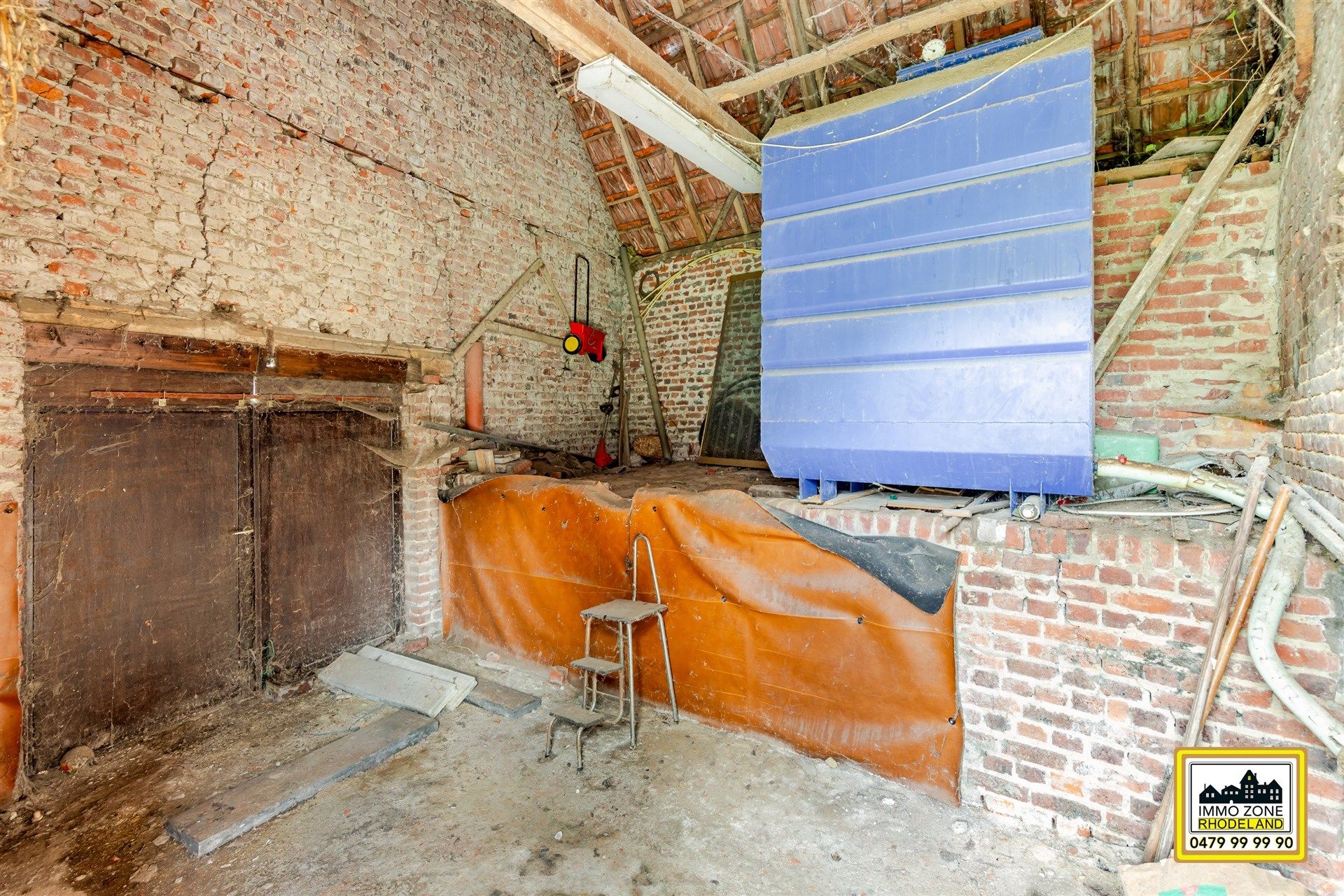 Te renoveren en gunstig gelegen woning.  foto 17