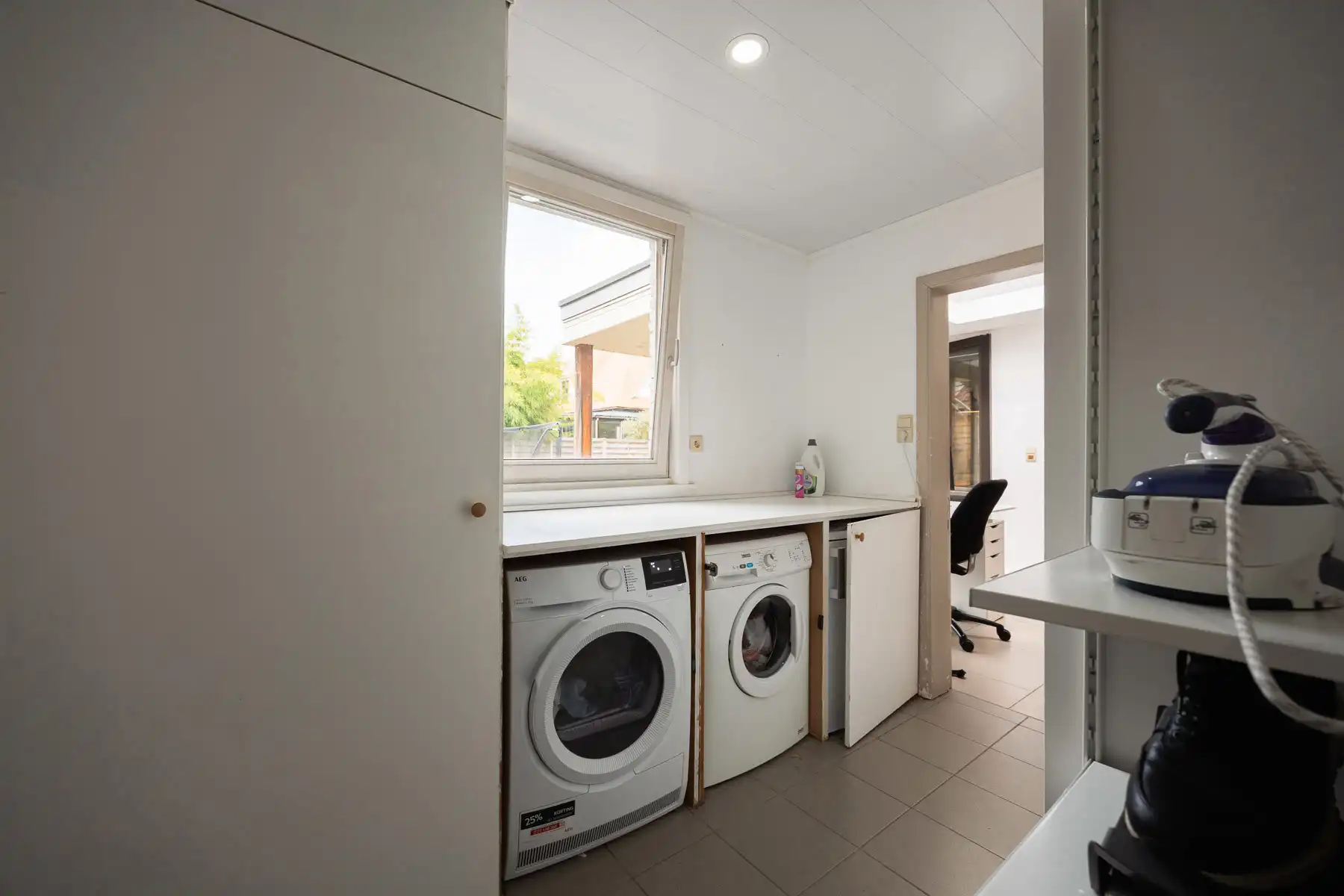 Ruime woning met praktijkruimte op toplocatie foto 11