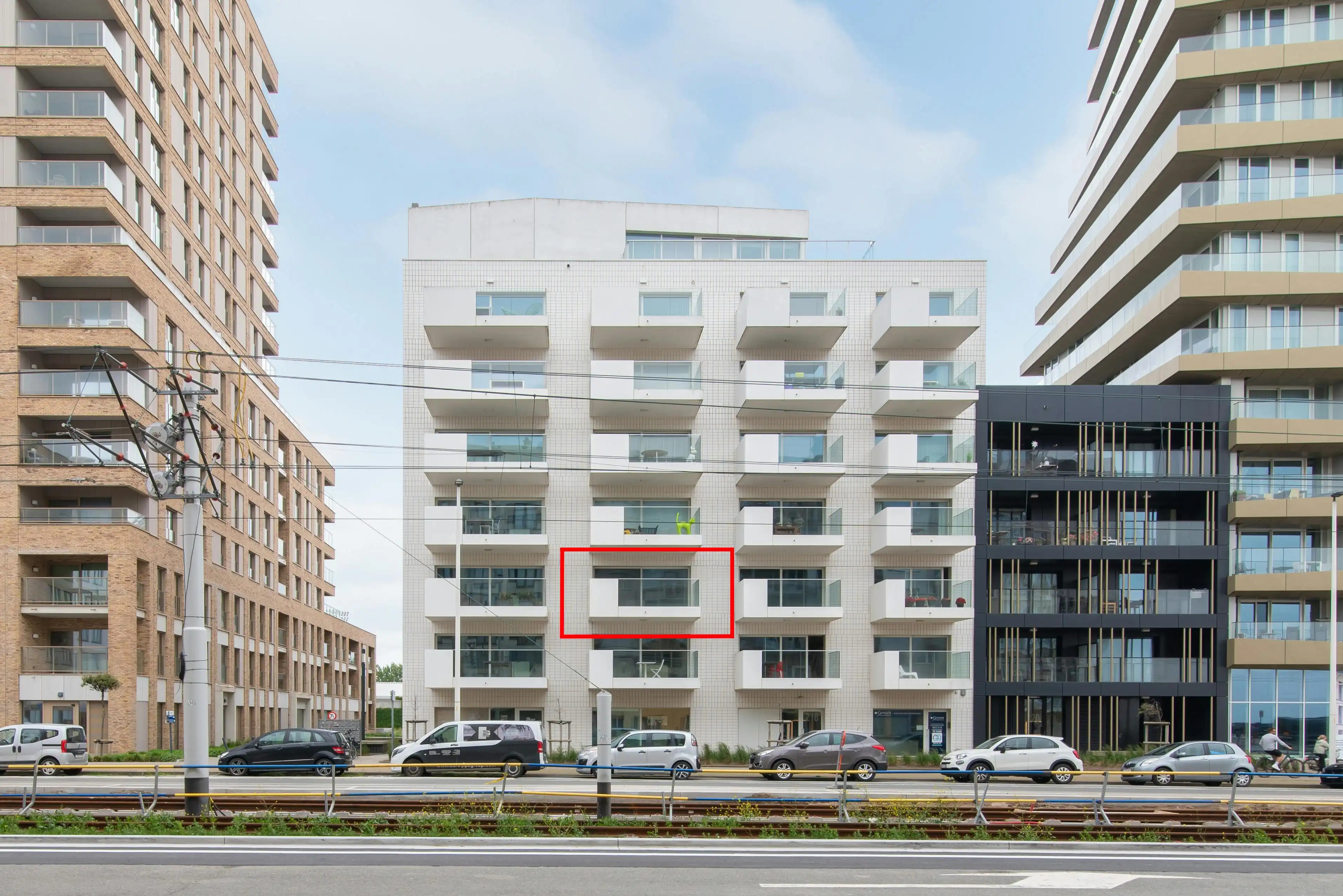 Prachtig afgewerkt 2 slaapkamer appartement te Oostende  foto 3