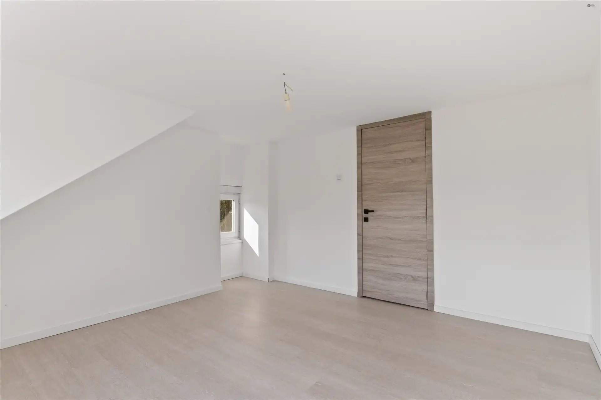 Half open bebouwing met weids uitzicht  foto 15