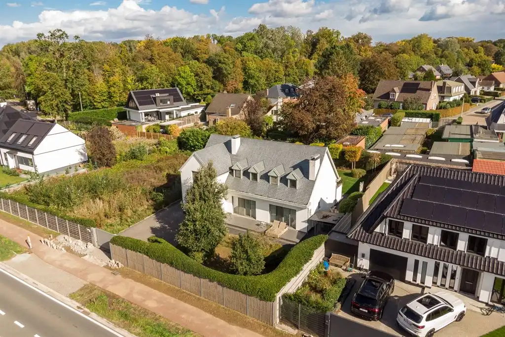Instapklare villa met 4 à 5 slpk, tuin en EPC B  foto 28