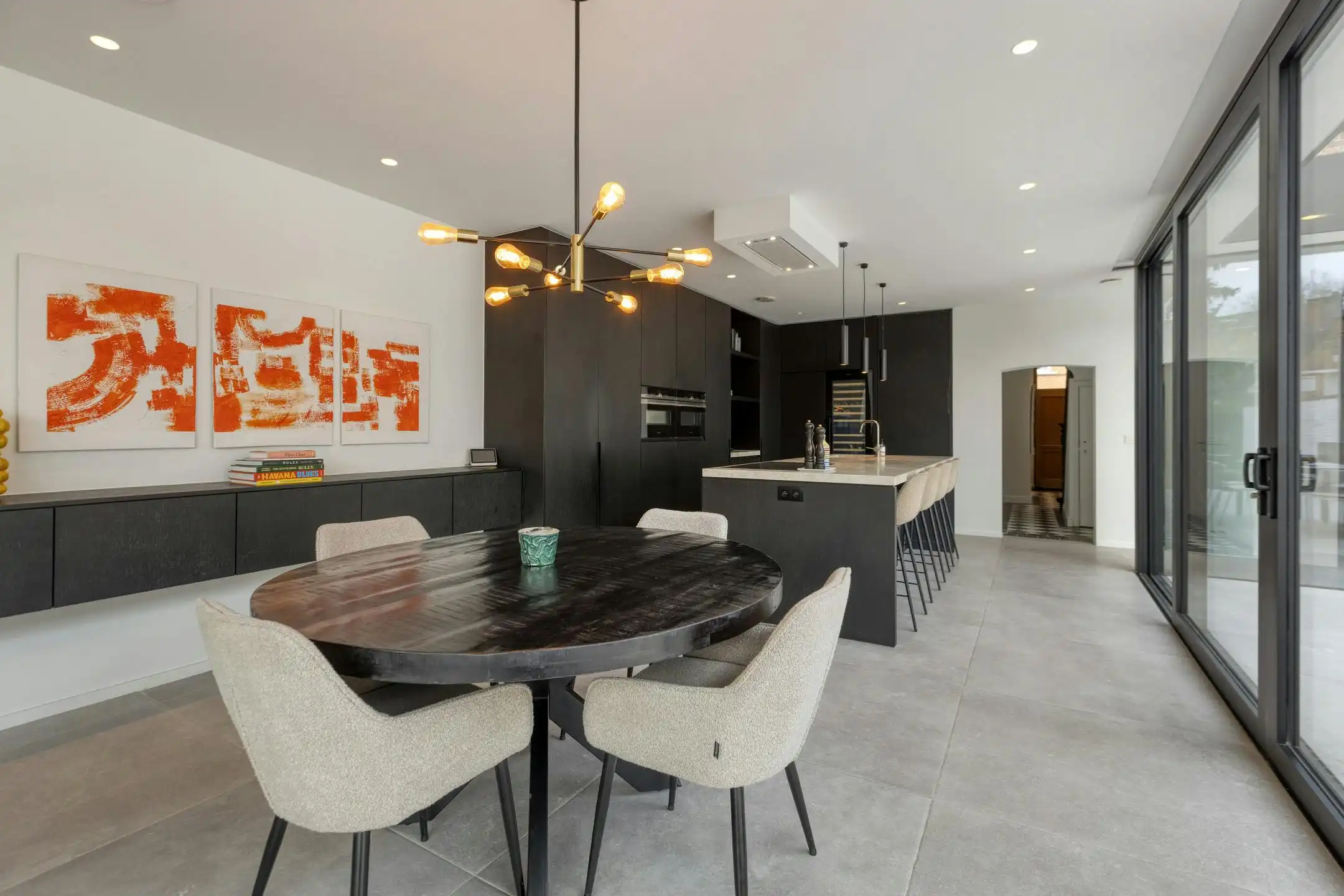 Luxueuze stadswoning met 5 slaapkamers en twee badkamers in Runkst foto 11