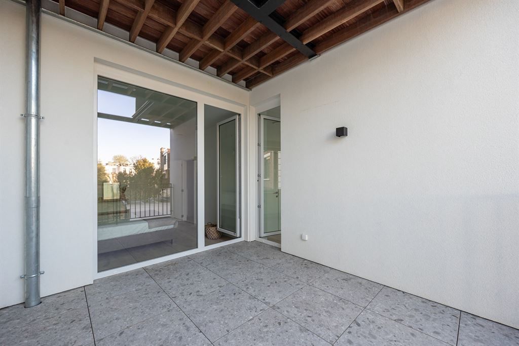 Kwaliteitsvol gerenoveerd appartement met zonnig terras foto 11