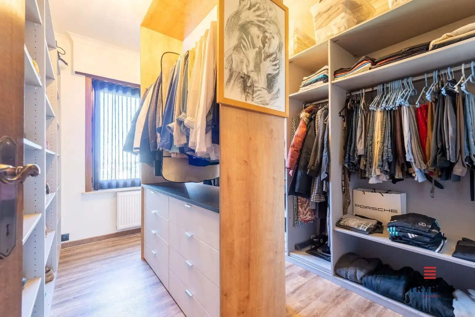 Gerenoveerde landelijke woning op een perceel van 1396m² met prachtige verzichten! foto 11