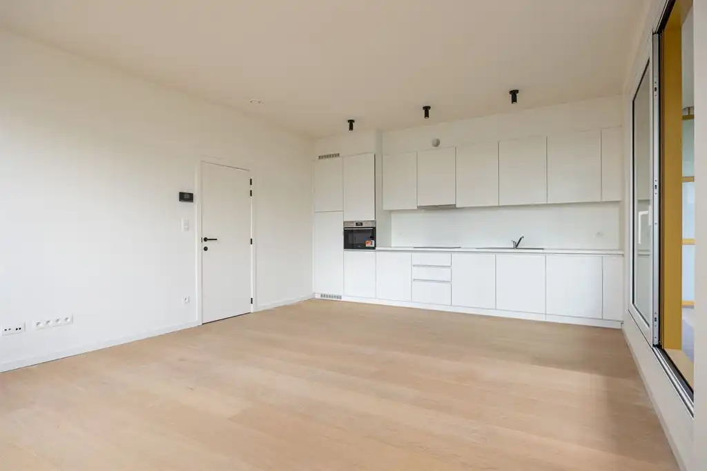 Hoogwaardig afgewerkt 2 slpk op bovenste verdieping foto 4