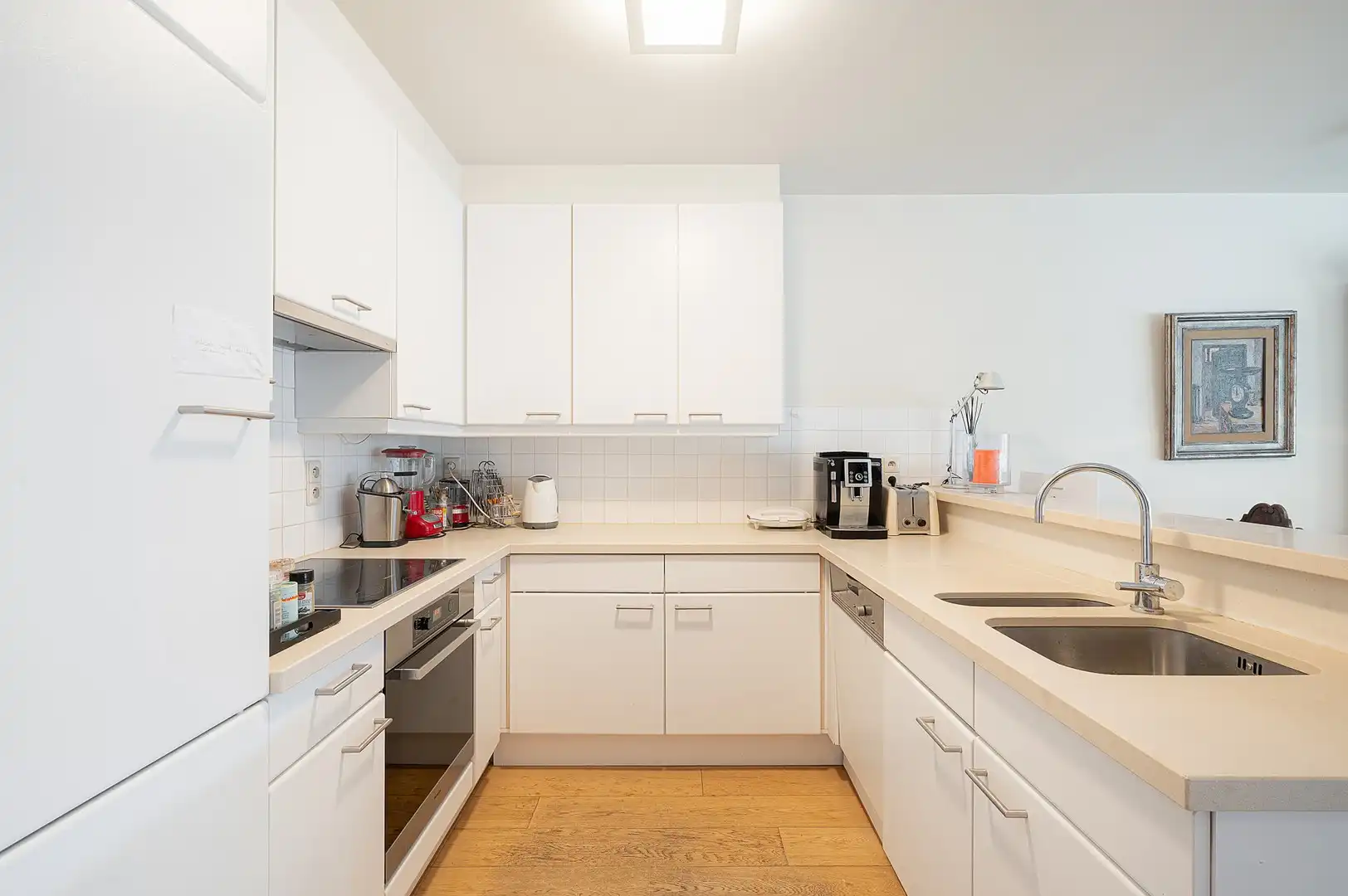 Lichtrijk appartement op enkele stappen van de Dumortierlaan. foto 9