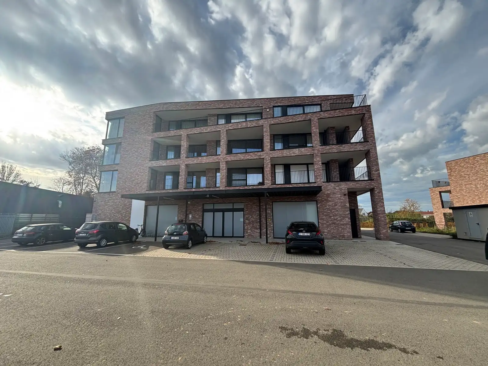 Handelspand 984 m² te huur in Kermt (Hasselt) foto 7