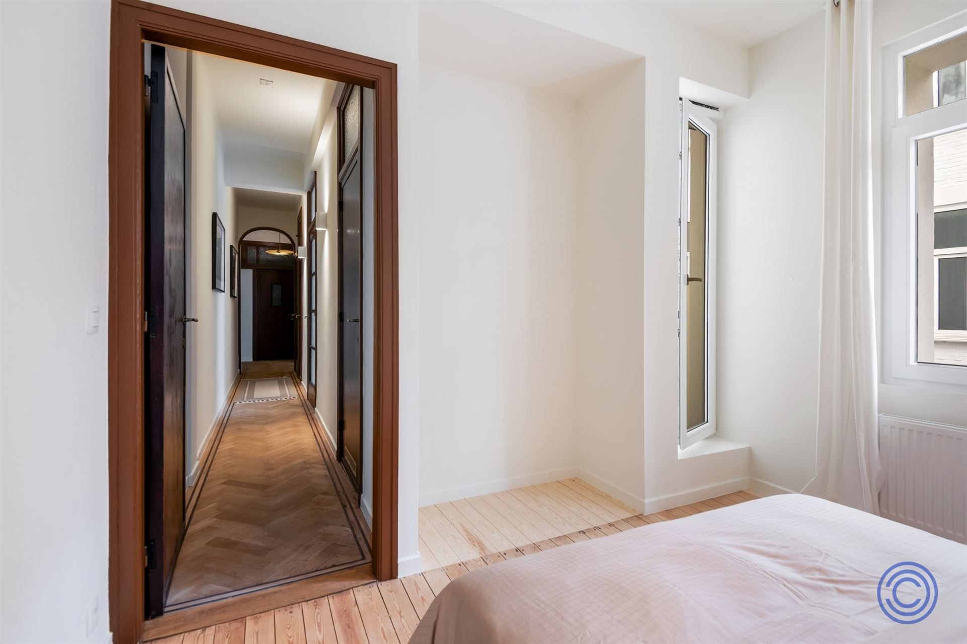 Prachtig gerenoveerd 2-slpk appartement met stadstuintje! foto 11