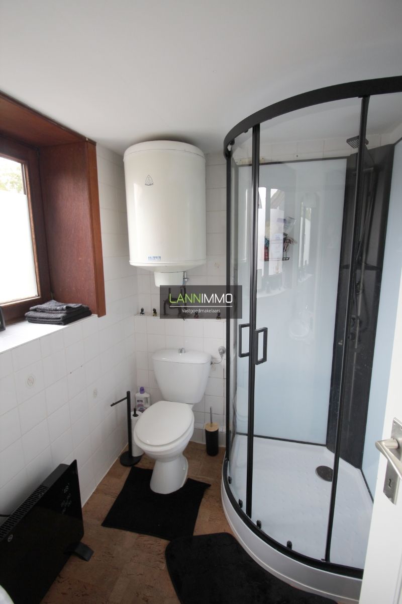 Ruime woning met weide en boomgaard foto 12