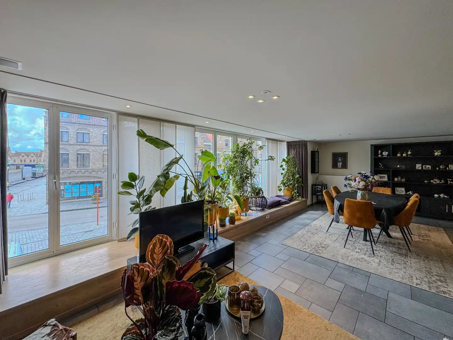 Zeer ruim appartement met 3 slaapkamers, 3 badkamers en gigantisch terras. foto 7