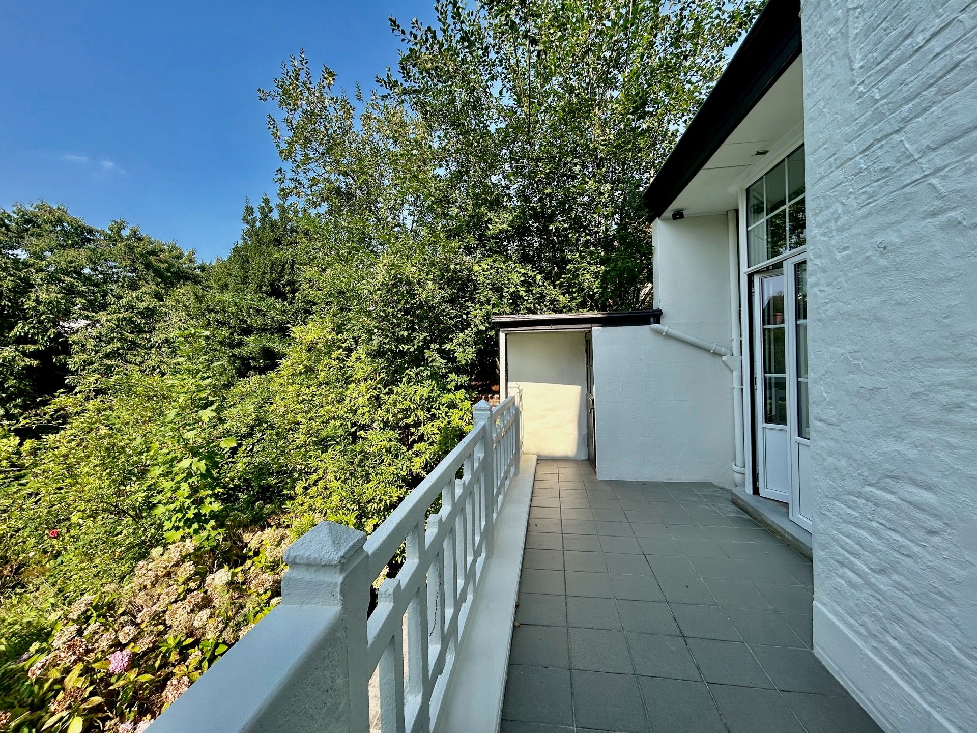 Exclusief gelijkvloers appartement gelegen in het centrum! foto 16