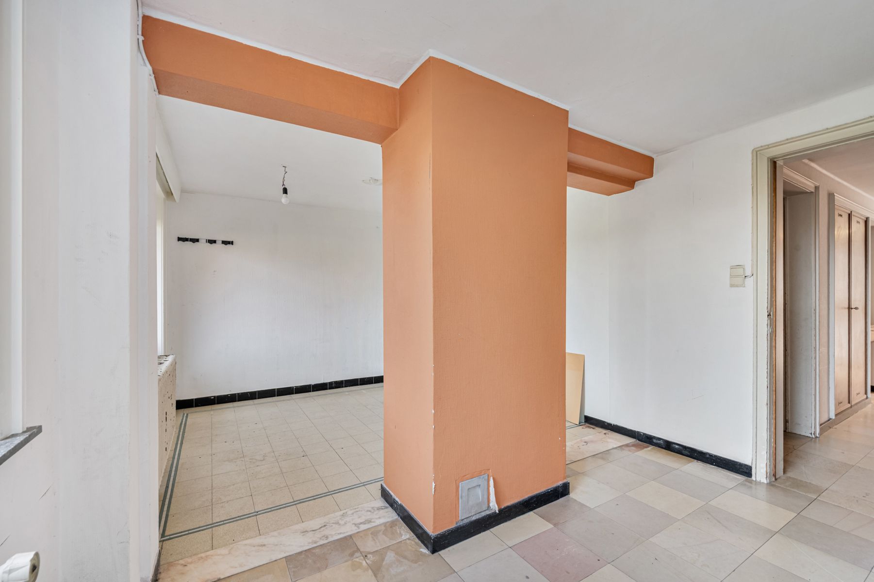 Karaktervolle woning op een goede locatie foto 18