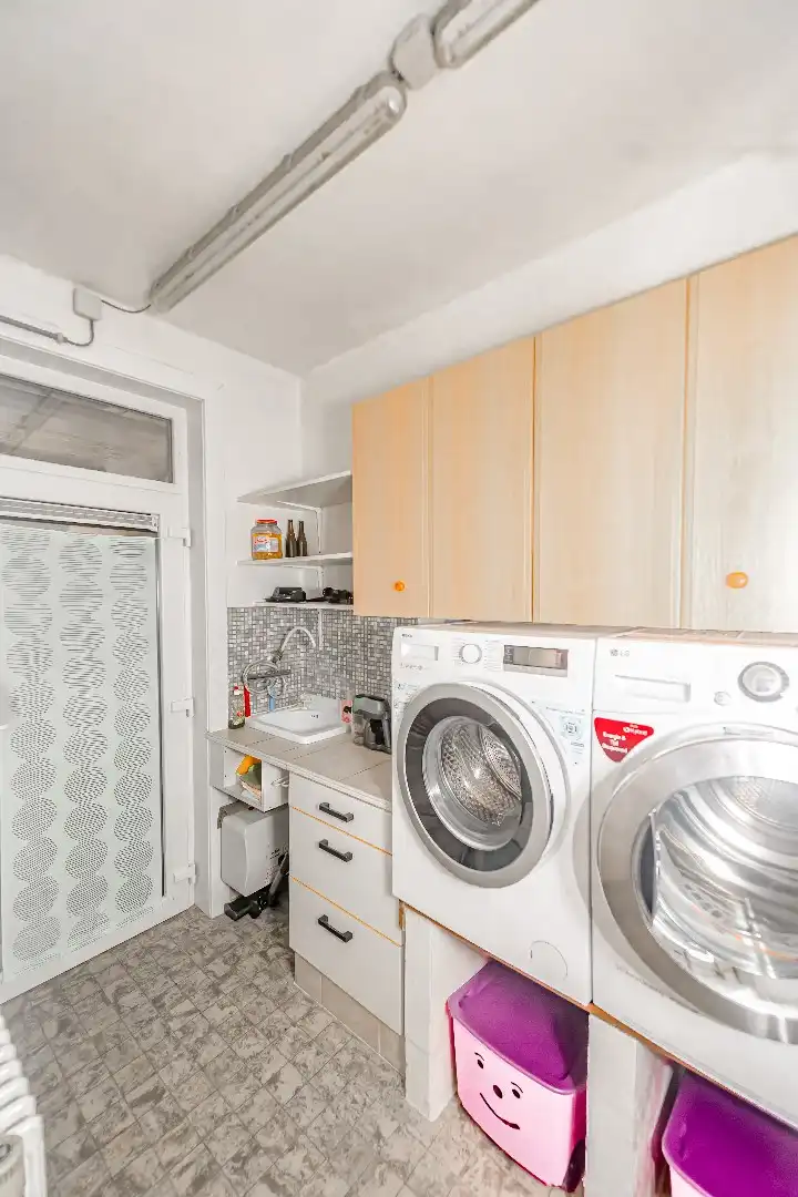 Ruim modern appartement met 3 slaapkamers en terras foto 12