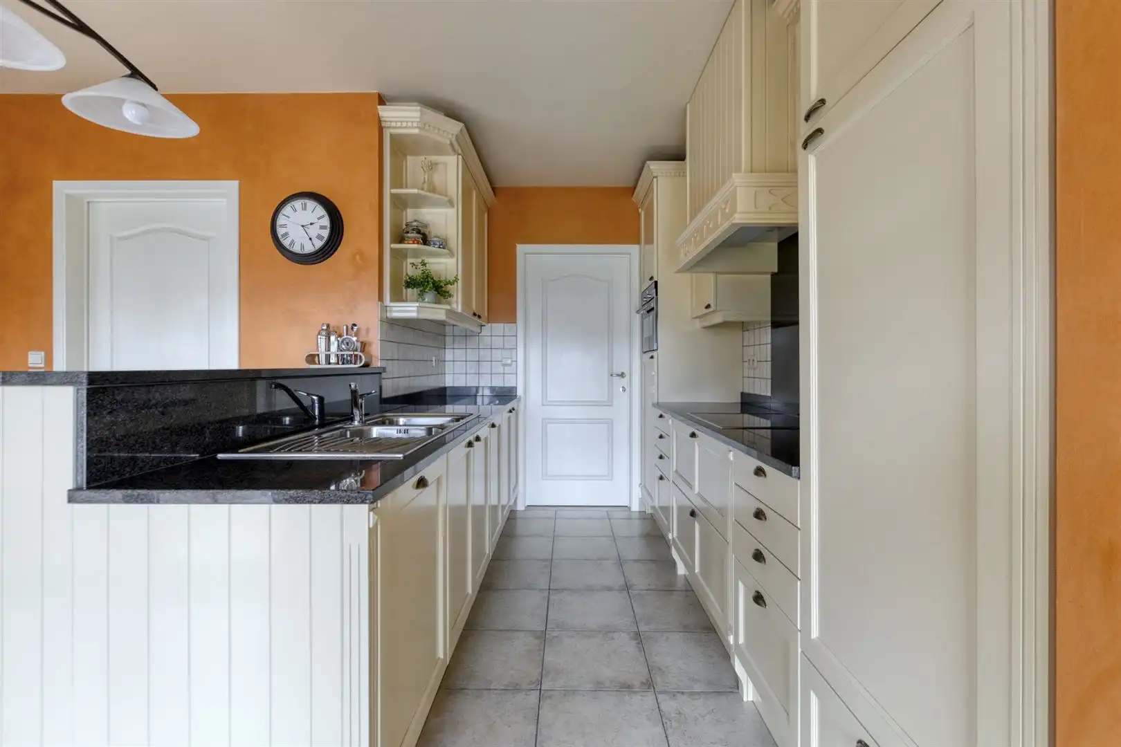 TE KOOP: Toscaanse villa met 3 slaapkamers te Heusden-Zolder! foto 13