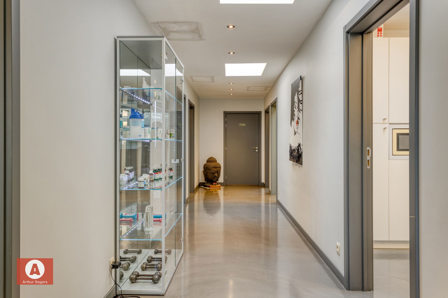 Energiezuinige handelsruimte + 3 privé auto-parkeer-plaatsen foto 13