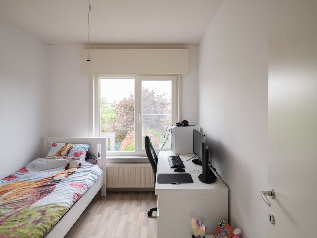 Merelbeke – op een boogscheut van Gent. Gunstig gelegen bel-étage woning (EPC B) met 4 kamers en een aangename tuin op een perceel van 245 m2. foto 16