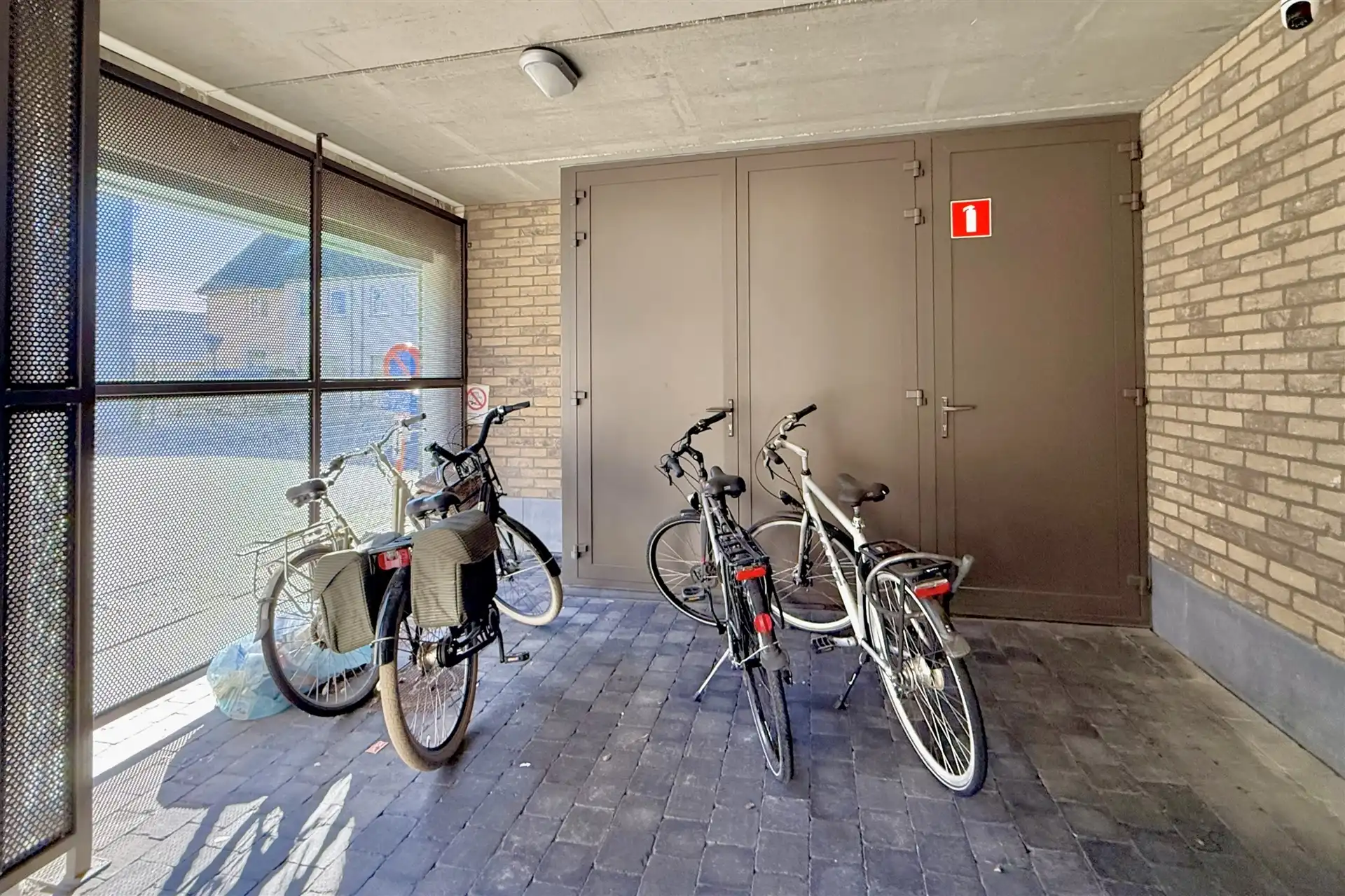 Appartement 1 slpk met terras (& lift) foto 17