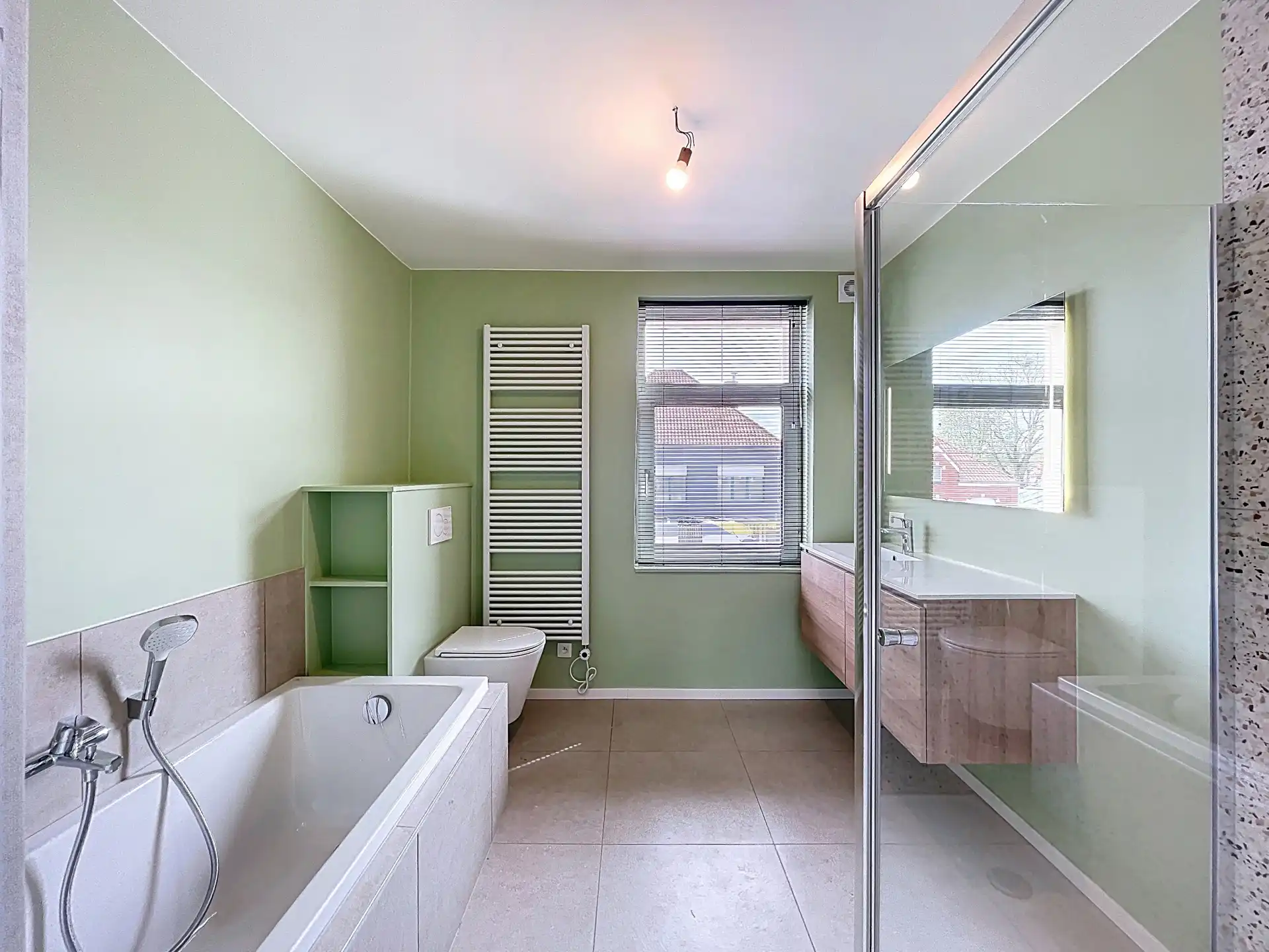 Gerenoveerde woning met 3 slp en ruim terras te Zwijnaarde foto 13