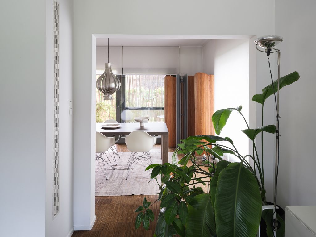 Kwalitatieve design bel-étage met 3 slaapkamers (mogelijkheid tot 5), bureauruimte en goed georiënteerde tuin te Sint-Amandsberg. foto 5