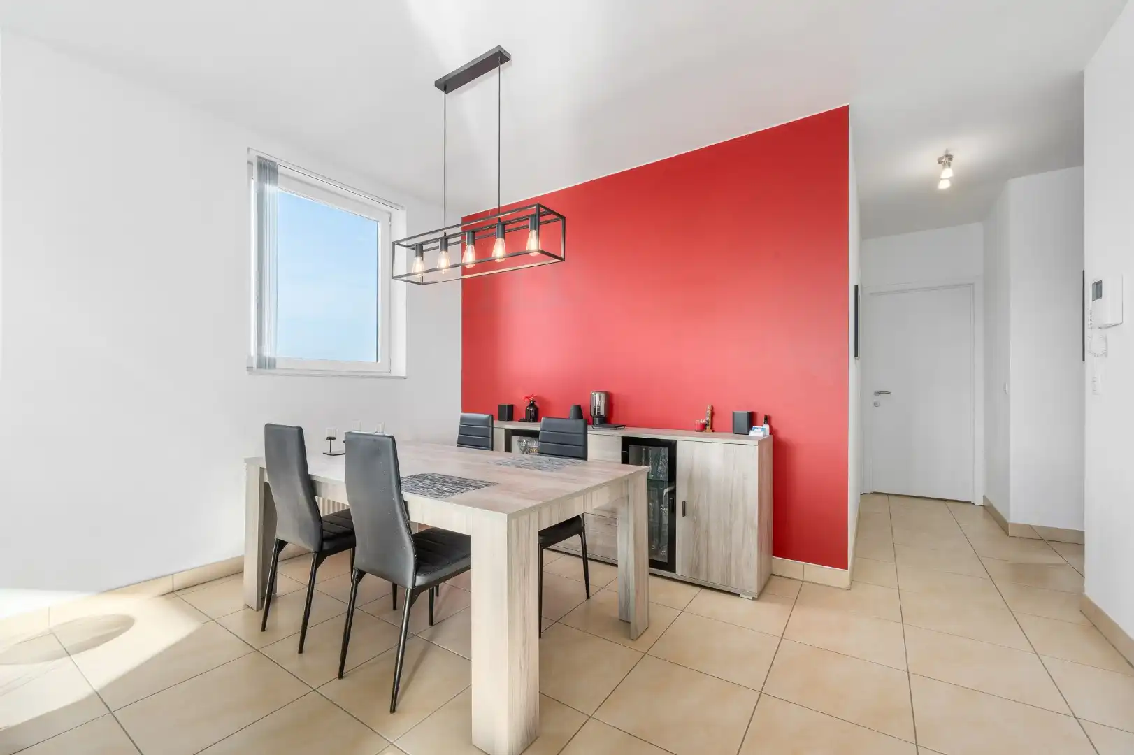 Instapklaar appartement met 2 slaapkamers te koop in Lokeren foto 3