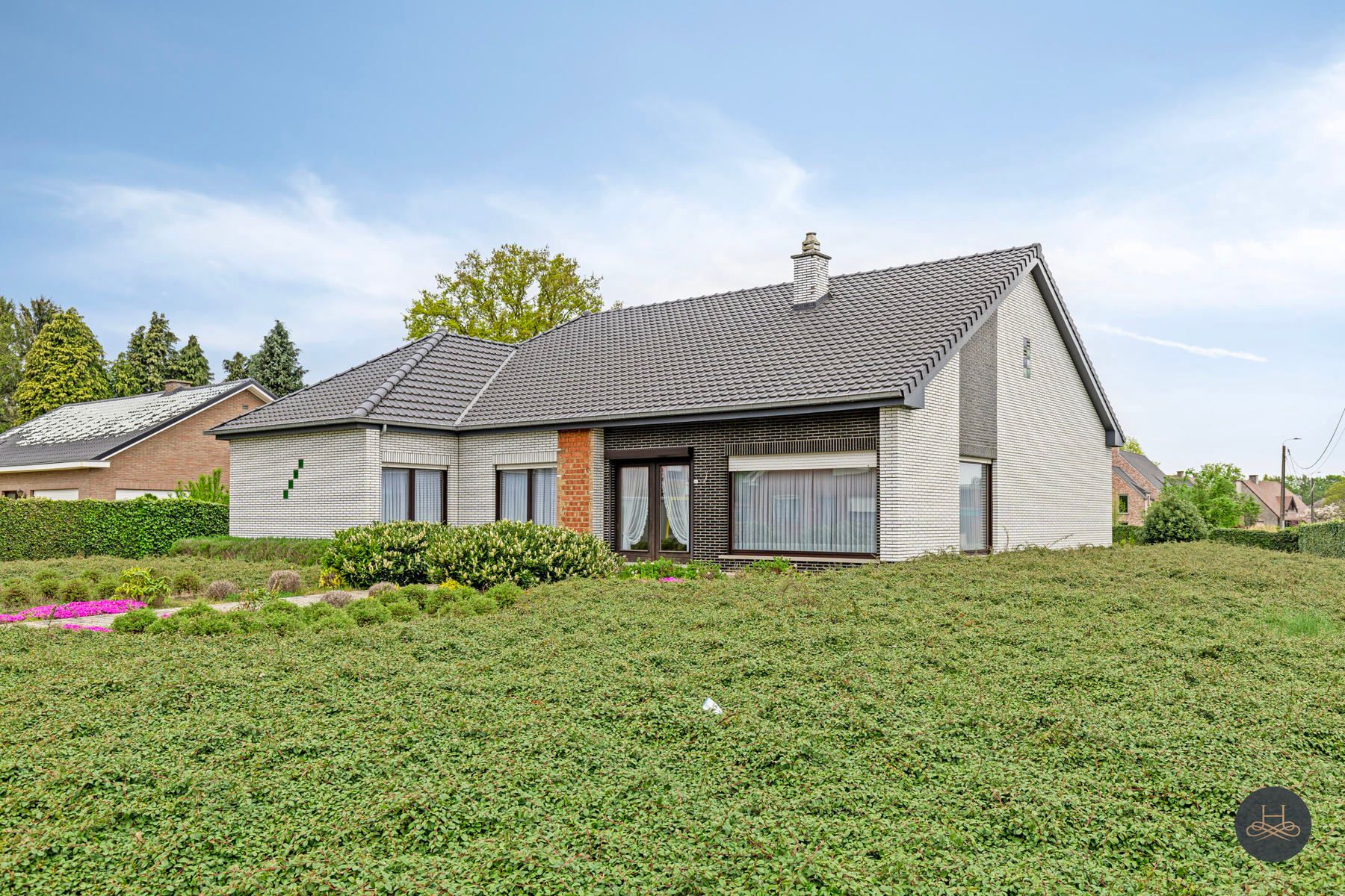 Gelijkvloerse woning met grote tuin foto 2