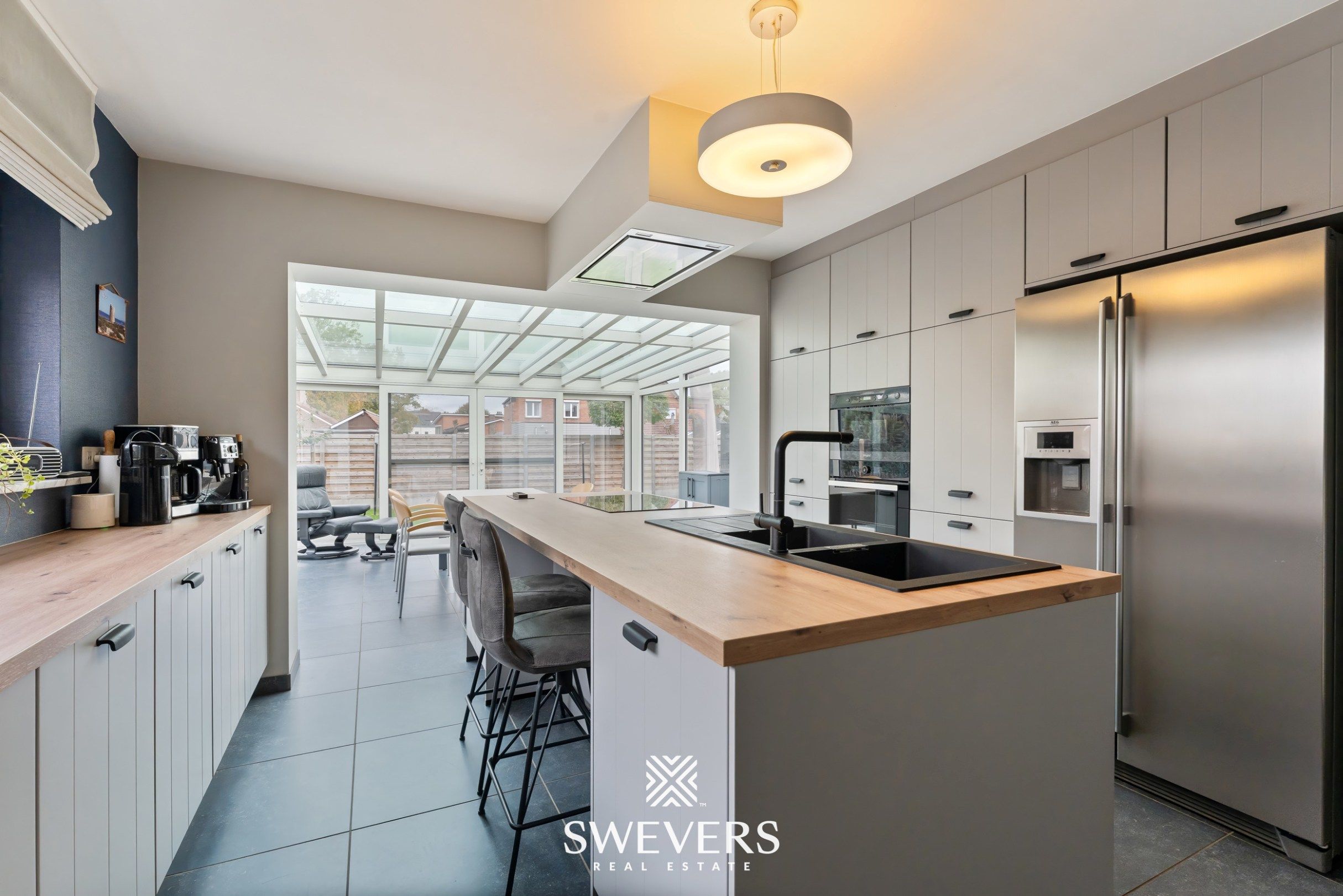 Ruime instapklare woning (248 m²) met hoogwaardige afwerking en zonnige tuin foto 5