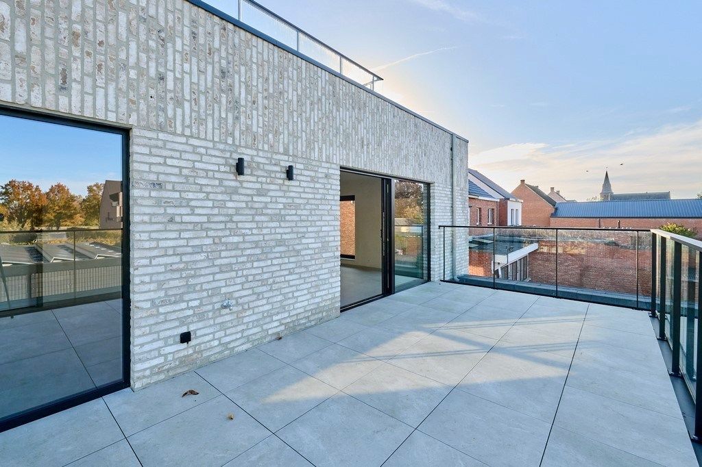 Ezaart 135 2400 Mol 1ste verdiep te huur van 100 m² met terras en met Carport en buitenberging foto 9