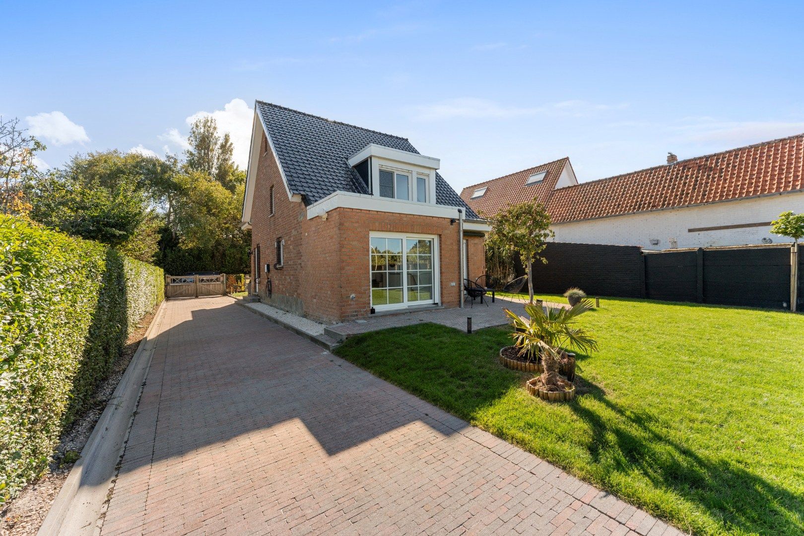 Volledig vernieuwde instapklare villa – energiezuinig & stijlvol wonen foto 32