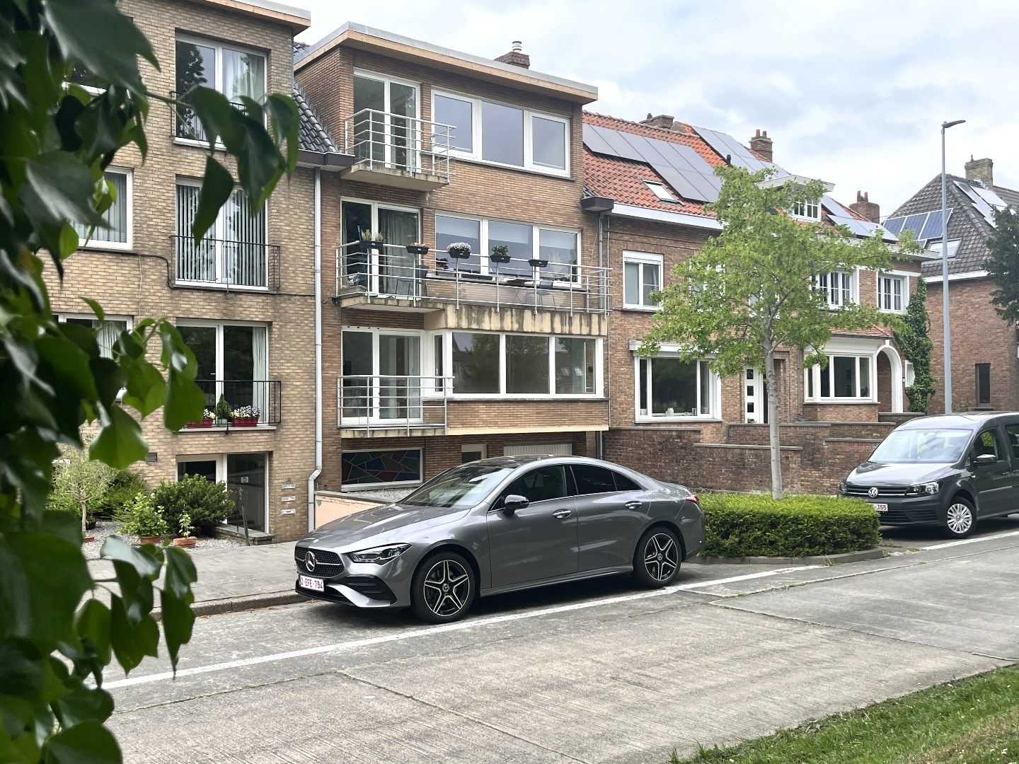 Lichtrijk 3-slpkr appartement met garage foto 22