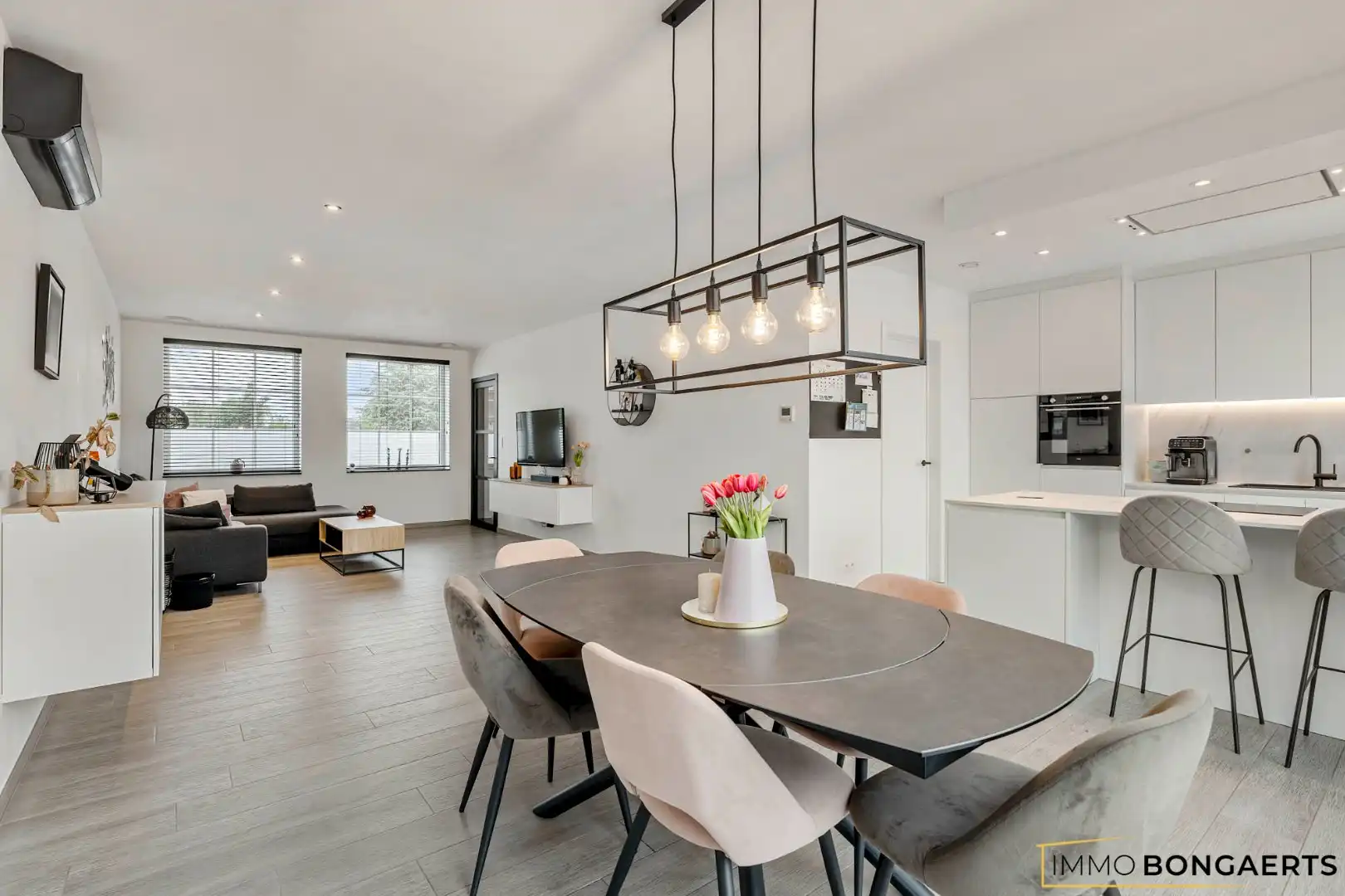 Recente gezinswoning met 3 slaapkamers  foto 12