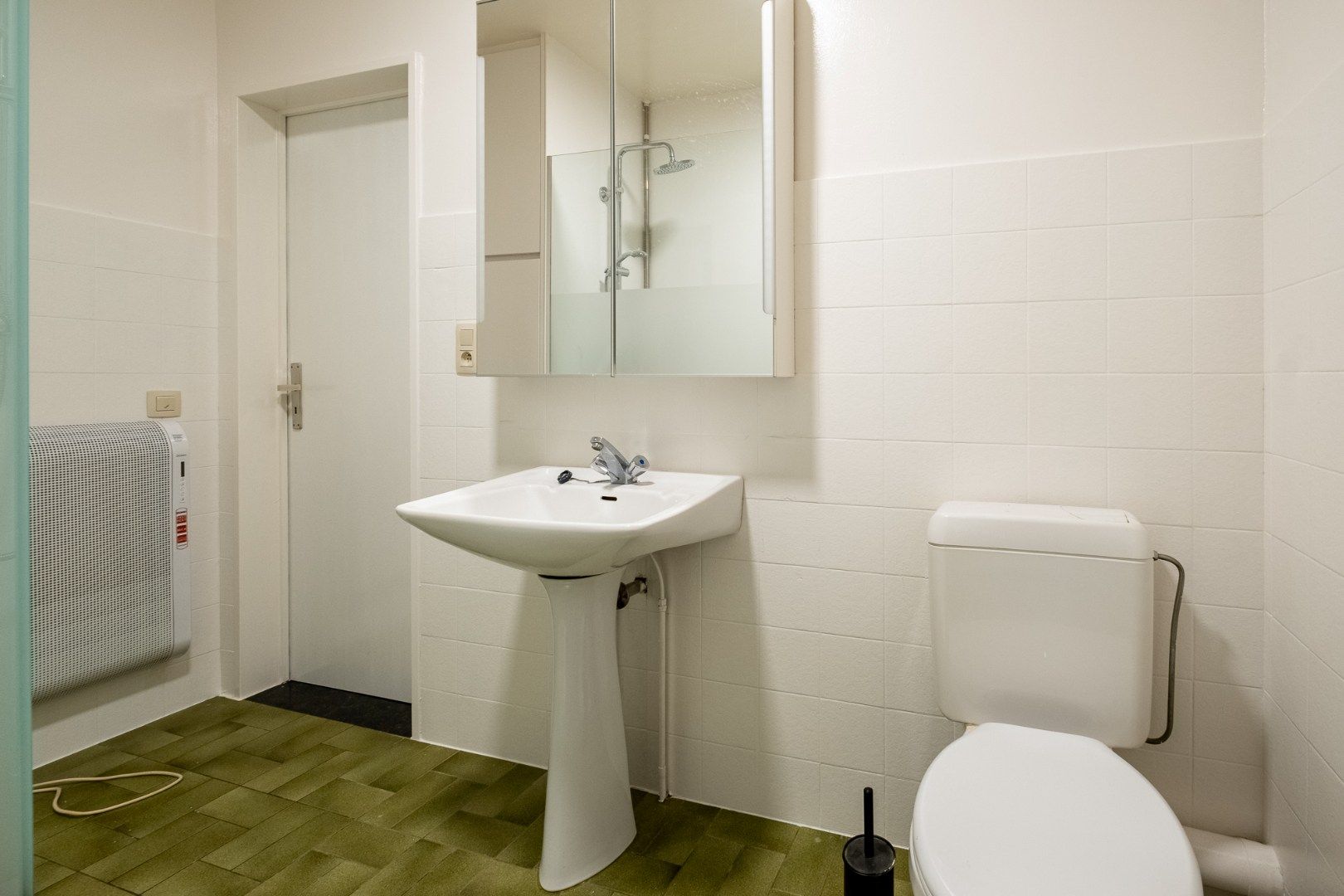 Ruim 3-slaapkamer appartement (95 m²) op de 1ste verdieping met lift aan centrum Beveren!  foto 16