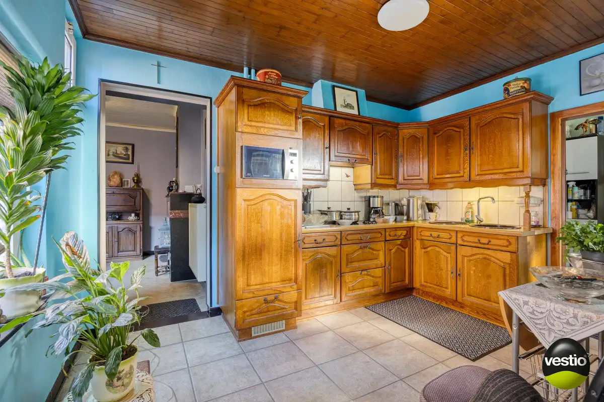 OP TE FRISSEN VRIJSTAANDE WONING OP 9A74CA TE EIGENBILZEN. foto 9