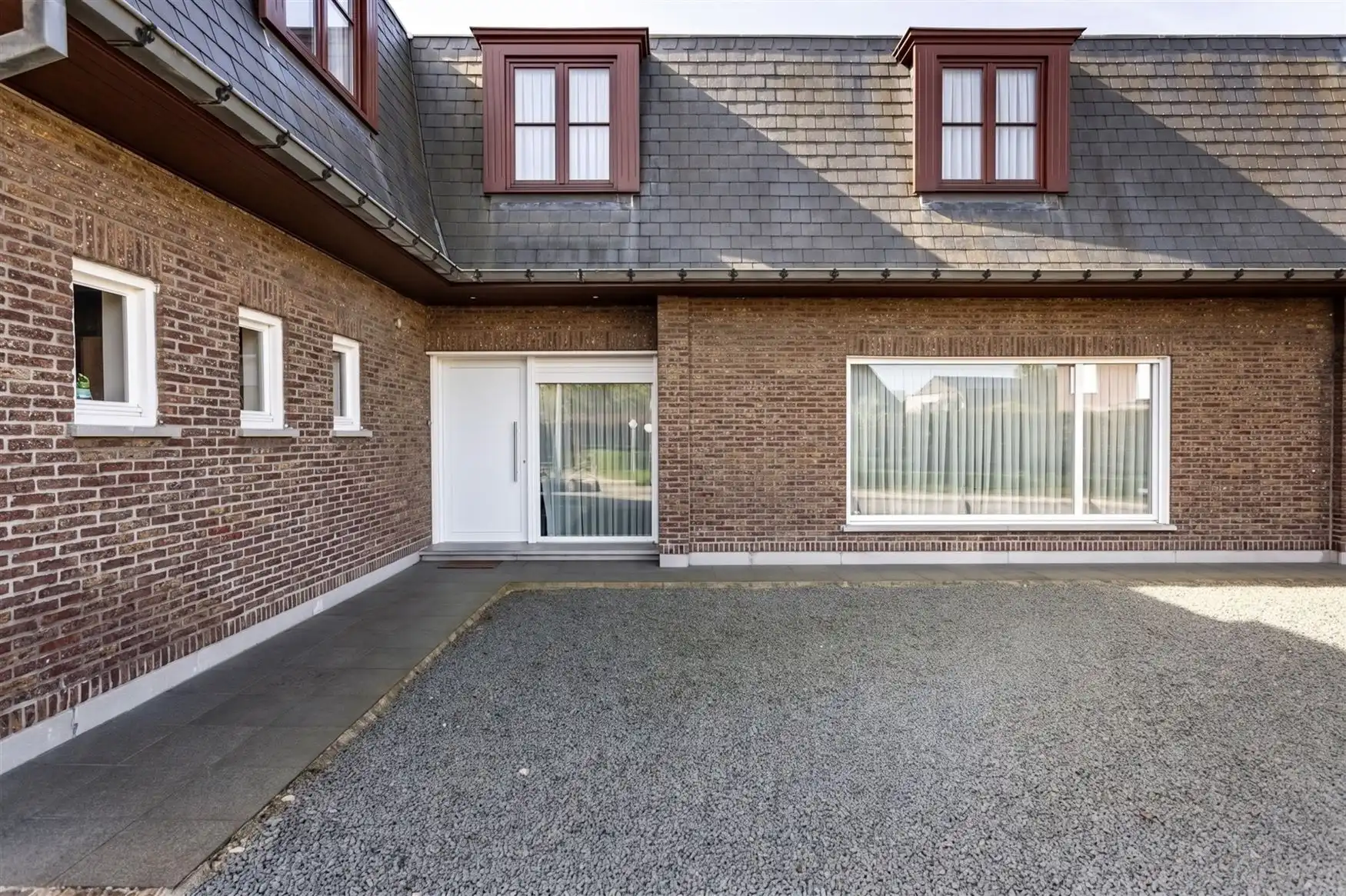 Ruime open bebouwing met zonnige tuin in Bachte-Maria-Leerne.  foto 4