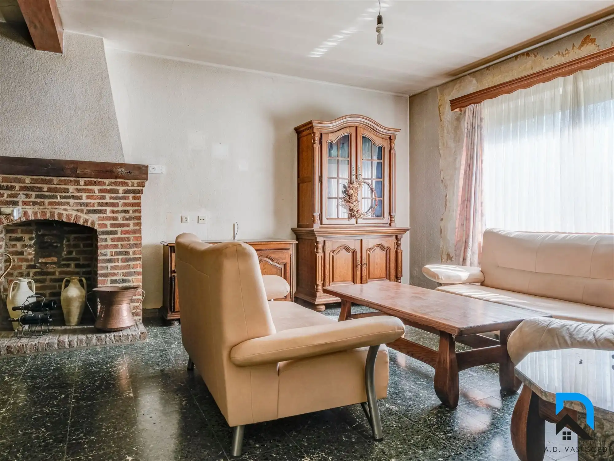 Te renoveren woning met 5 slaapkamers in Vlakveld foto 6