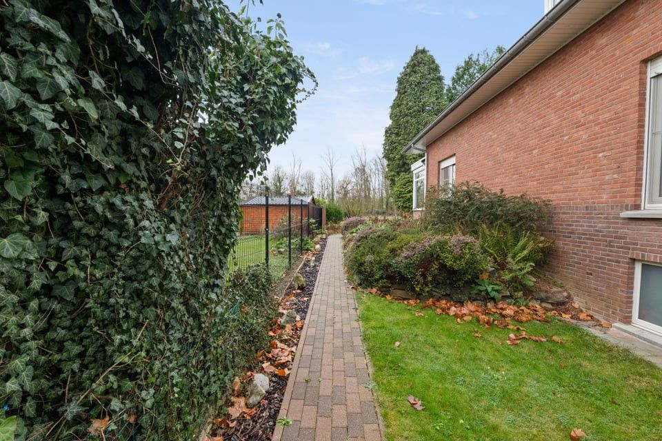 AUTHENTIEKE OPEN BEBOUWING MET VEEL POTENTIEEL OP EEN PERCEEL VAN 9A61CA IN TONGEREN foto 31