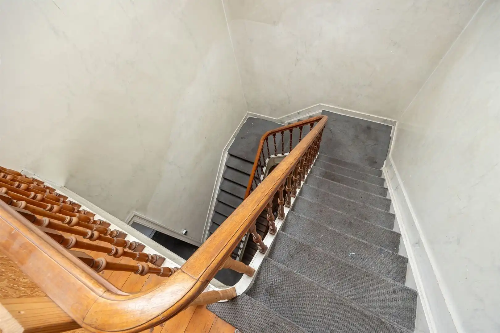 NEO-CLASSICISTISCH HERENHUIS bij parken foto 28