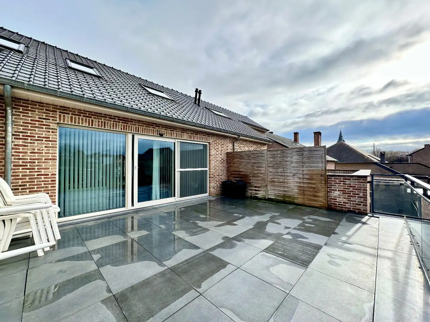 Ruim Duplexappartement met 2 slaapkamers en groot terras te Nerem (Tongeren) foto 16