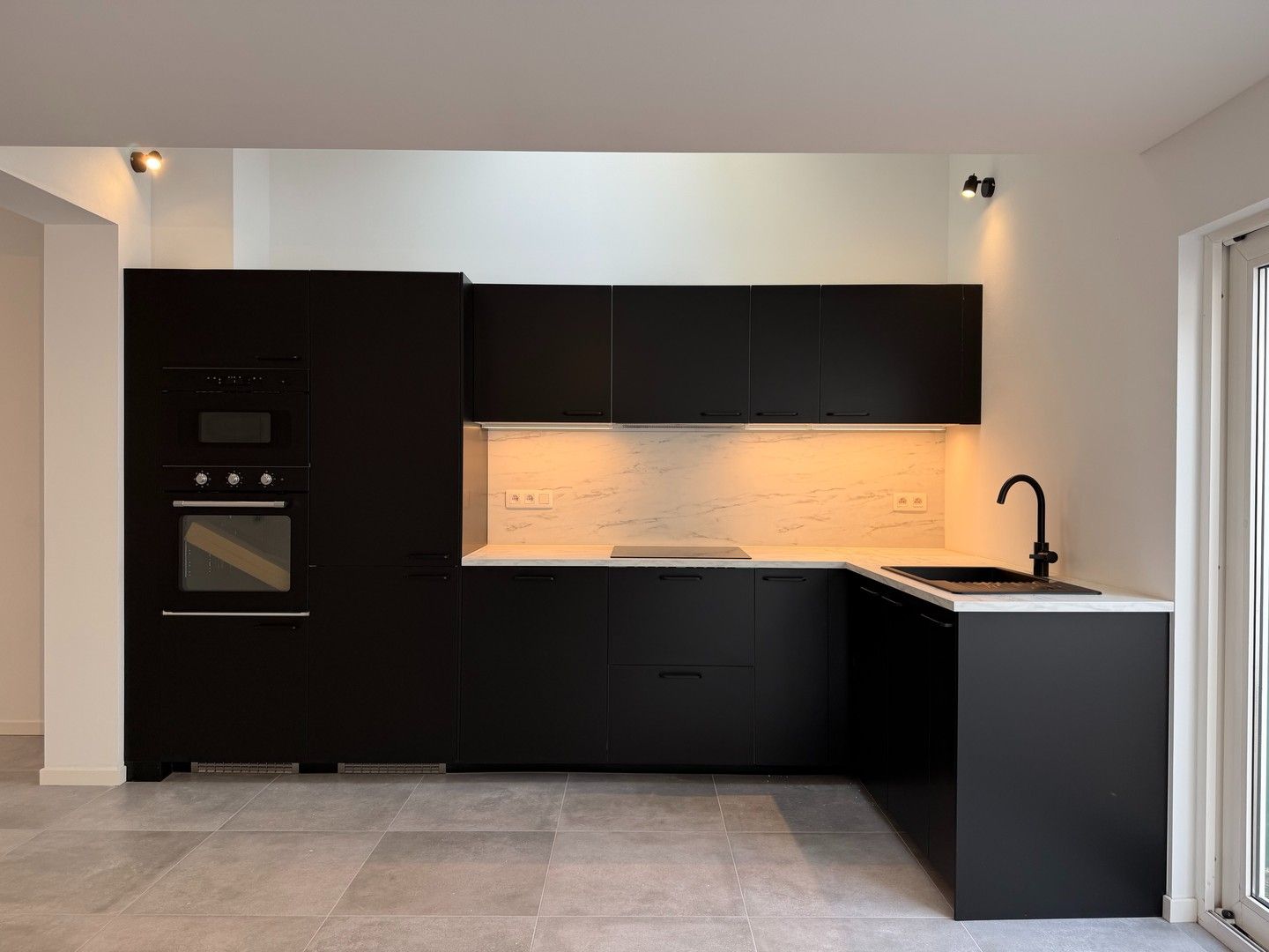 Recent gerenoveerd appartement te huur in Gent foto 6