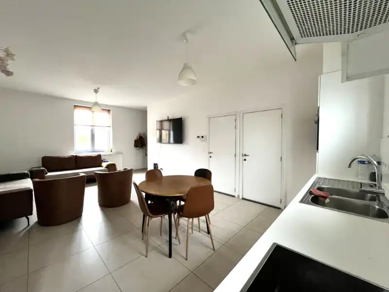 2 slaapkamer duplex appartement met garage foto 8